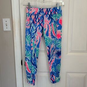Lilly Pulitzer Luxletic Pull-On Cropped Leggings with Bow Details